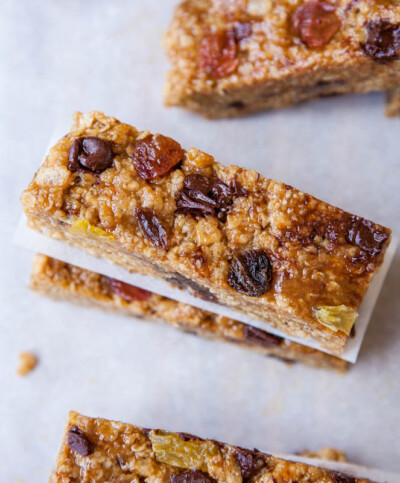 Peanut Butter Chocolate Chip Granola Bars - Averie Cooks