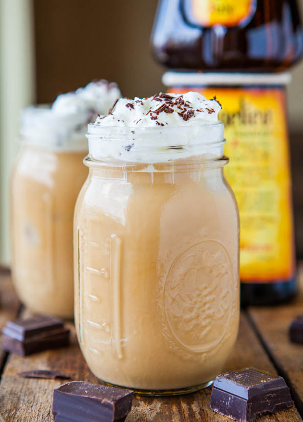 Learn How to Make an Iced Latte at Home - Mommy Hates Cooking