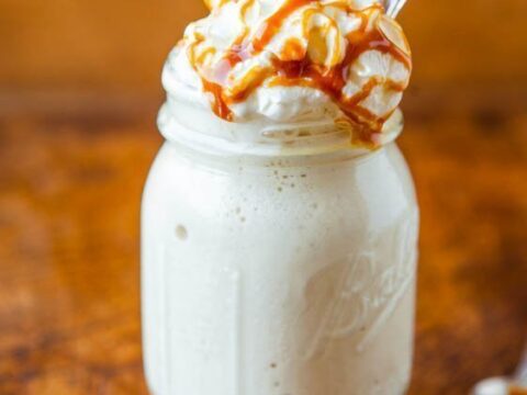 https://www.averiecooks.com/wp-content/uploads/2013/06/caramelfrappuccino-19-480x360.jpg