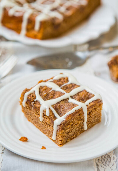 Brown Sugar-Topped Cinnamon-Sugar Coffee Cake with Vanilla Cream Cheese ...