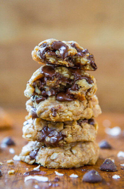 Healthy Oatmeal Cookies (with Chocolate Chips!) | Averiecooks.com