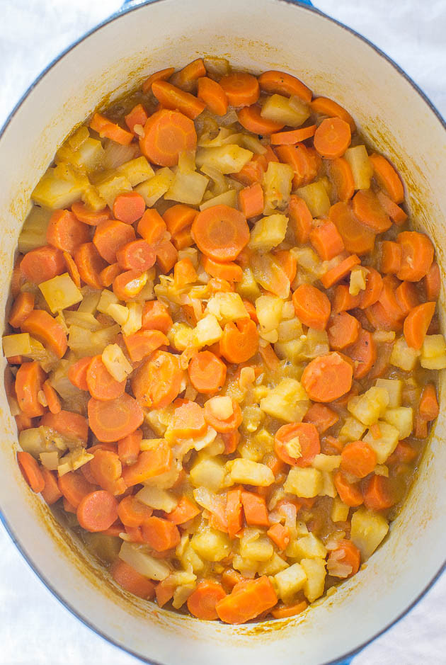 Skinny Carrot Potato Soup with Honey Cream - Averie Cooks