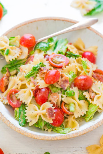 BLT Pasta Salad (with Ranch Dressing!) - Averie Cooks