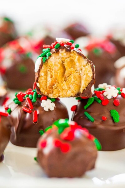 No-Bake Chocolate Peanut Butter Balls Recipe - Averie Cooks