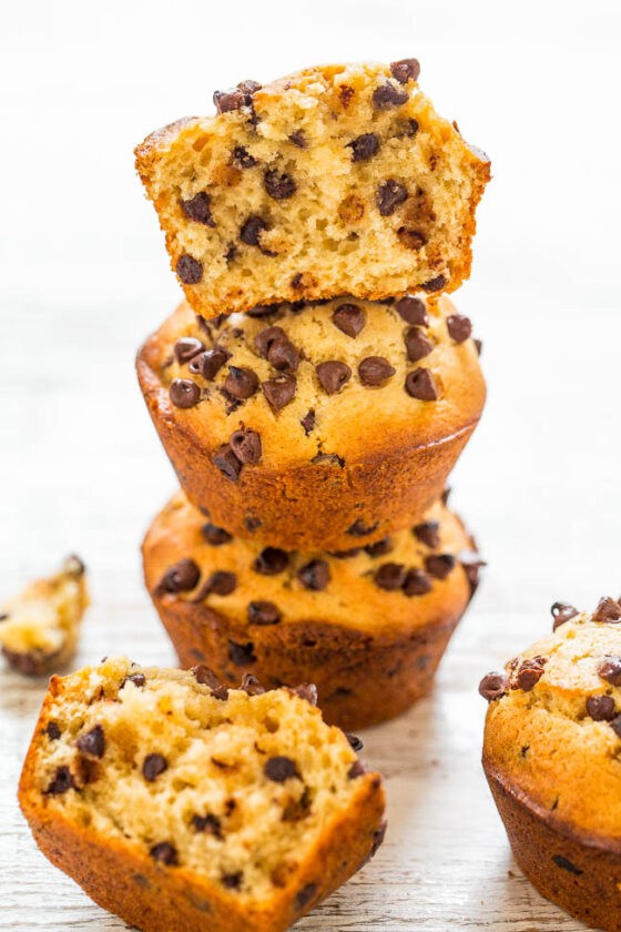 Peanut Butter Chocolate Chip Muffins - Averie Cooks