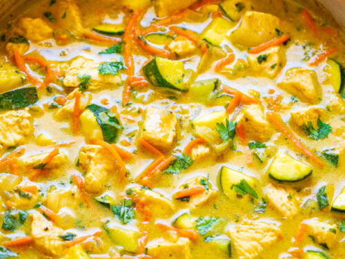 25-Minute Thai Yellow Curry with Chicken - Averie Cooks