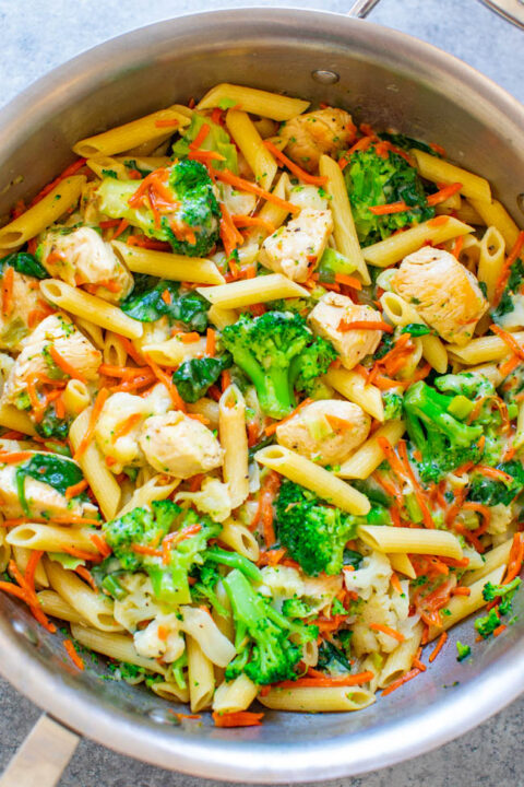 Minute Cheesy Chicken Veggie Pasta Averie Cooks