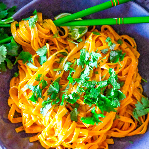 10-Minute Thai Curry Noodles (Stove or Instant Pot) - Averie Cooks