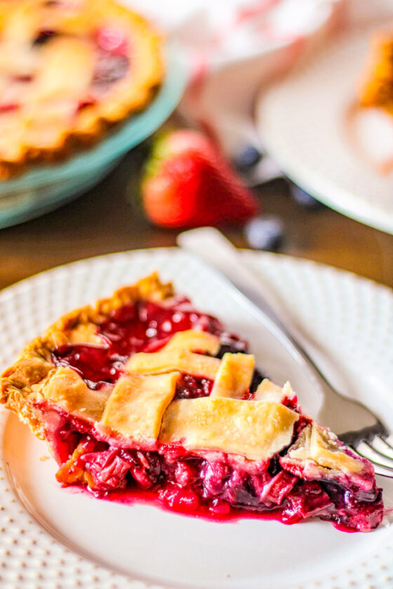 Best Ever Strawberry Rhubarb Pie With Tapioca Averie Cooks