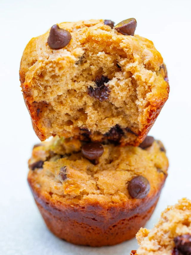 Peanut Butter Banana Chocolate Chip Muffins Averie Cooks 9565