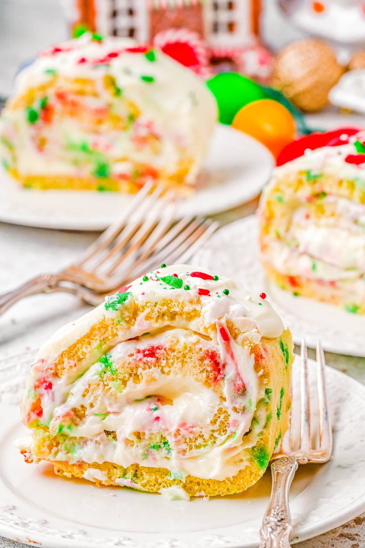 Easy Christmas Cake Roll with Cream Chees Filling - 64