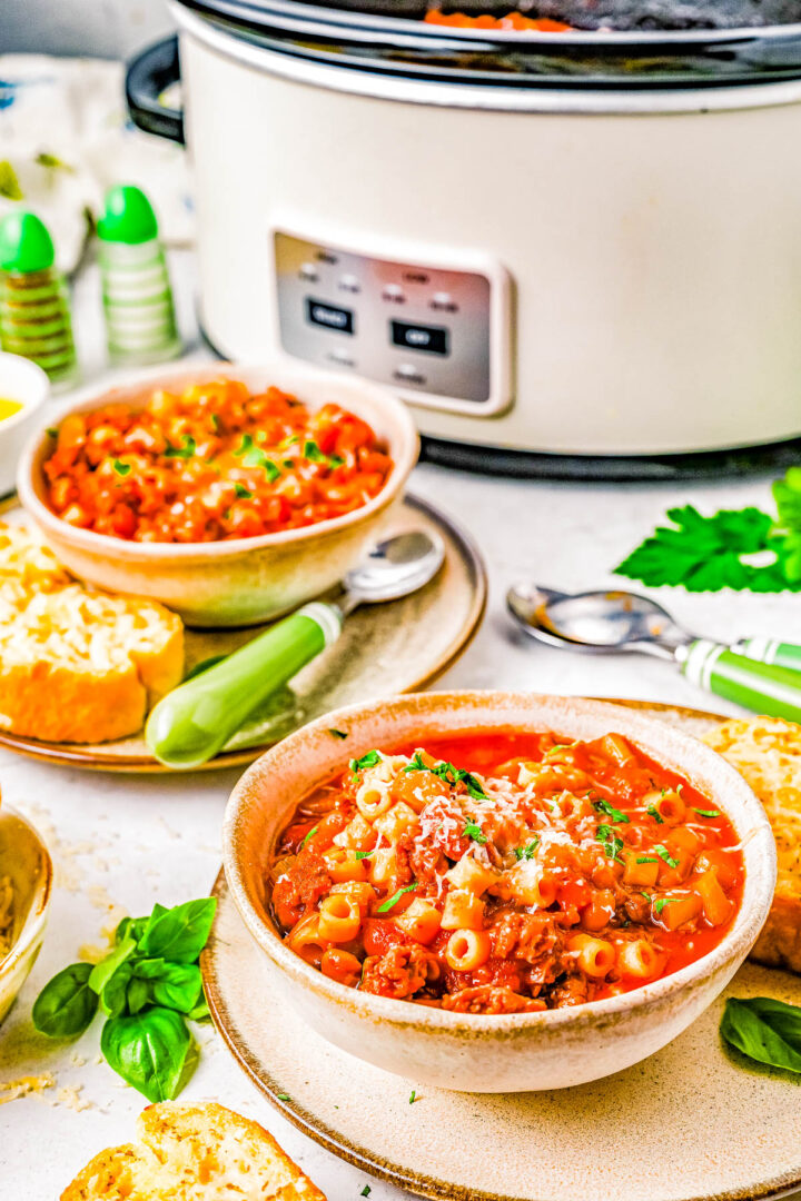 Slow Cooker Pasta e Fagioli Soup - Averie Cooks