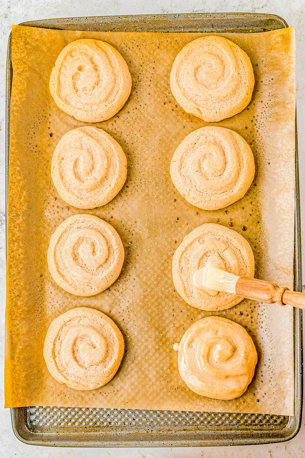 Honey Buns Story - Cookie Dough and Oven Mitt