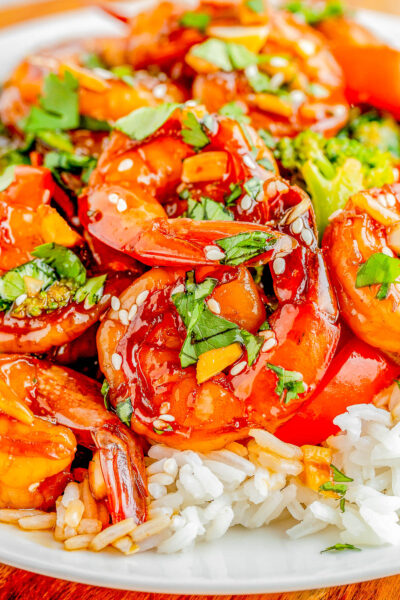 20-Minute Garlic Shrimp Stir-Fry Recipe - Averie Cooks