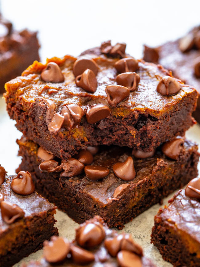 Pumpkin Chocolate Chip Brownies - Averie Cooks