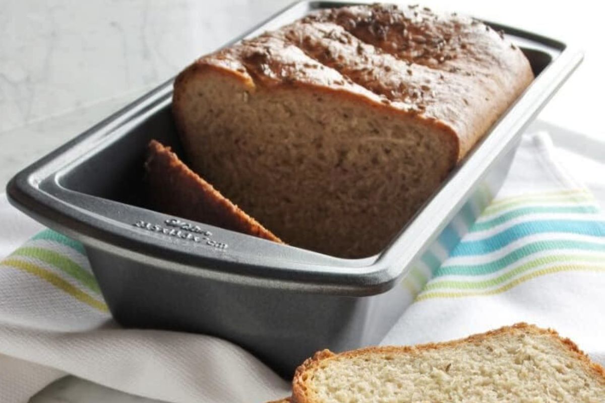 The 6 Best Loaf Pans, Tested and Reviewed
