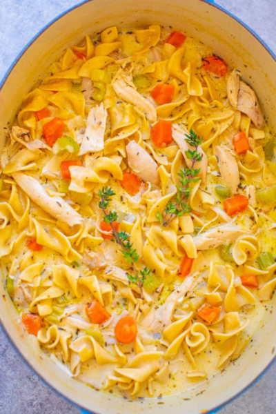 30-Minute Chicken Tortellini Soup - Averie Cooks